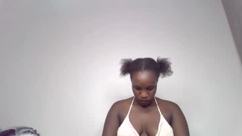 pretty_curvy99 online show from April 2026 08:47:01 AM