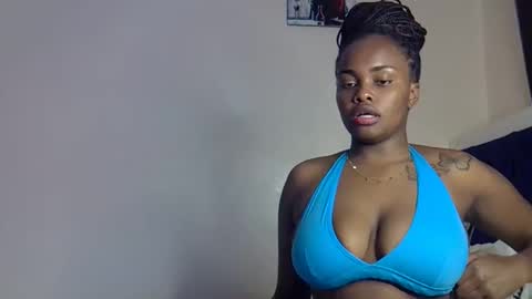 Snapshot of pretty_daina3 chatting on April 2026 09:52:01 PM pretty_daina3 online show from April 2026 09:52:01 PM
