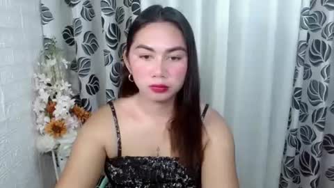 Snapshot of pretty_elennah21 chatting on November 2025 06:47:02 AM elennah online show from November 2025 06:47:02 AM