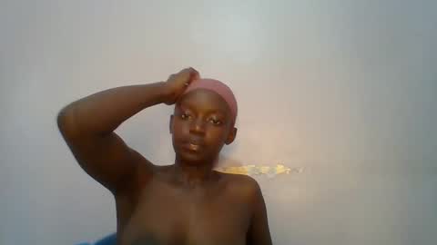 Snapshot of pretty_hearts chatting on February 2026 06:22:02 AM Shillah online show from February 2026 06:22:02 AM