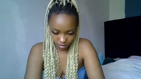 pretty jazminee online show from June 2026 12:17:01 PM