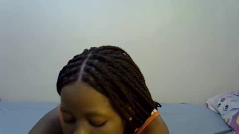 Kelen online show from December 2024 07:12:01 PM