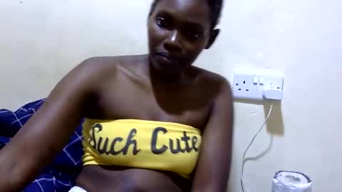 pretty_leila1 online show from May 2026 07:03:01 AM