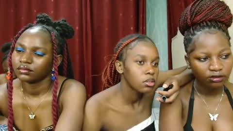 Snapshot of pretty_lioness_ chatting on February 2026 03:52:02 PM Pretty online show from February 2026 03:52:02 PM