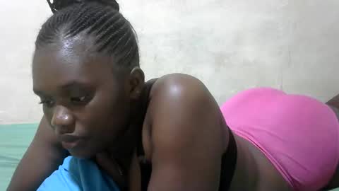 pretty_melan online show from March 2026 08:23:01 PM