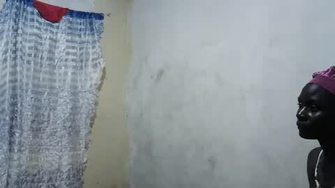 pretty_milla03 online show from September 2025 07:15:02 PM