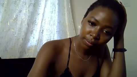 Snapshot of pretty_petite24 chatting on May 2026 09:49:02 AM pretty_petite24 online show from May 2026 09:49:02 AM