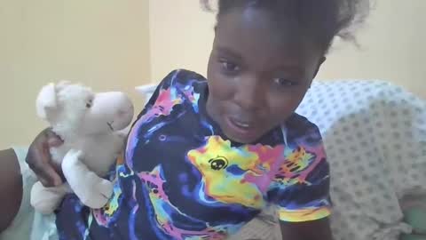 Snapshot of pretty_petite_ebony chatting on January 2025 11:42:01 PM pretty_petite_ebony online show from January 2025 11:42:01 PM