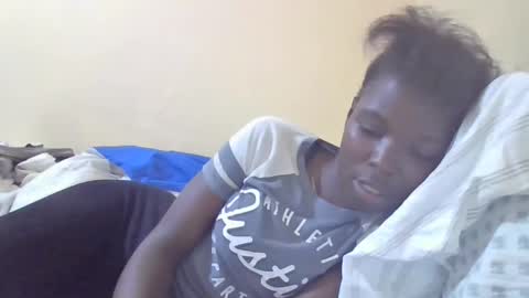 Snapshot of pretty_petite_ebony chatting on January 2025 10:04:02 PM pretty_petite_ebony online show from January 2025 10:04:02 PM