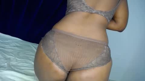 pretty_shania online show from May 2026 03:06:02 PM
