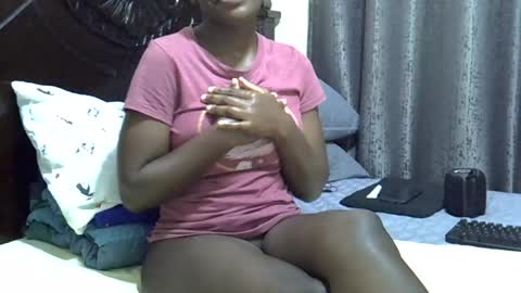 Snapshot of pretty_sheanna chatting on June 2026 12:15:01 AM pretty_sheanna online show from June 2026 12:15:01 AM