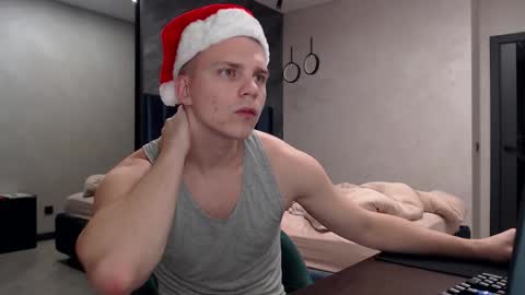 Justin online show from October 2025 06:08:01 PM