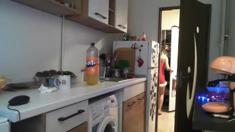 Alma online show from December 2024 12:05:01 PM