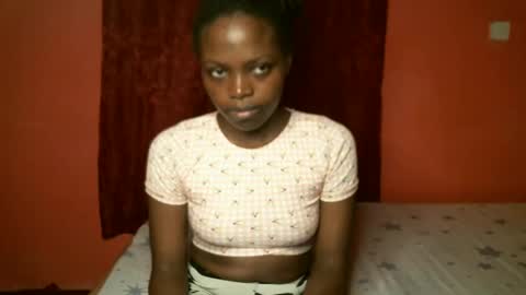 Snapshot of prettybabe02 chatting on January 2025 01:08:01 AM SaraCattra online show from January 2025 01:08:01 AM