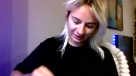 Missy  Jack online show from March 2026 01:50:01 PM