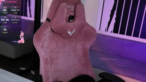 Violet online show from September 2025 11:37:02 PM