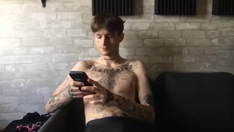 pretty boy online show from January 2025 05:26:01 PM