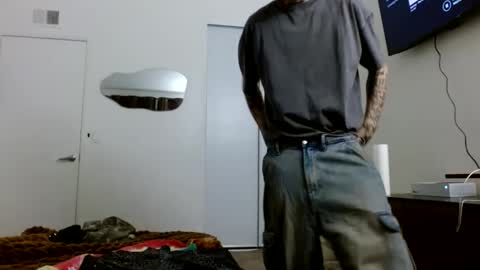 pretty boy online show from September 2025 04:50:02 AM