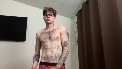 pretty boy online show from March 2026 04:50:01 AM