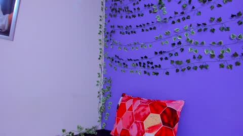 Snapshot of prettybunnies08 chatting on February 2025 11:49:01 PM Enzo Denis online show from February 2025 11:49:01 PM