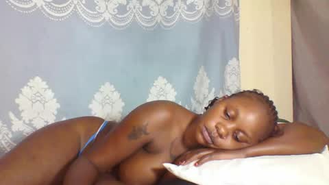 SHANIA online show from September 2025 12:44:02 AM