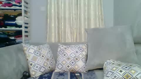 PrettyEla online show from September 2025 12:44:01 AM