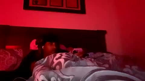 prettyfacefemale online show from October 2025 08:58:02 AM