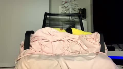 Pretty or Flacka  online show from January 2026 06:40:02 AM