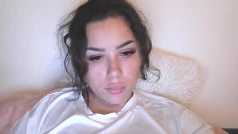 prettyjulliette online show from November 2025 11:04:02 PM