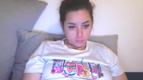 prettyjulliette online show from December 2025 02:34:02 PM