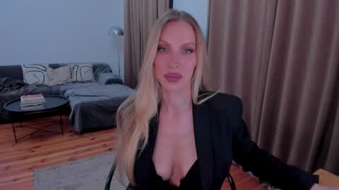 Eva online show from May 2026 11:56:01 PM