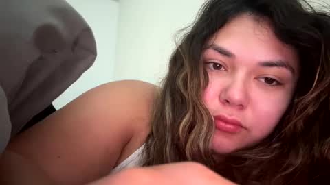 Snapshot of prettylatinamomma01 chatting on October 2025 01:44:01 PM prettylatinamomma01 online show from October 2025 01:44:01 PM