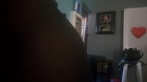 Snapshot of prettylips3 chatting on January 2025 11:51:01 PM Mona Red online show from January 2025 11:51:01 PM