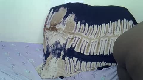 LILIAN online show from November 2025 07:51:02 AM