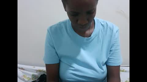 nana online show from December 2025 12:17:01 AM