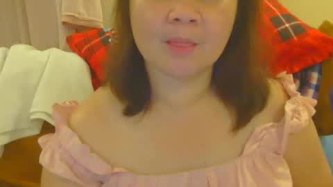 Snapshot of prettynhing chatting on May 2026 12:56:01 PM Nhing online show from May 2026 12:56:01 PM