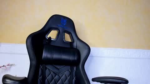 Snapshot of prettypervyx chatting on February 2025 07:54:02 AM Laura Onlyfans 40OFF online show from February 2025 07:54:02 AM