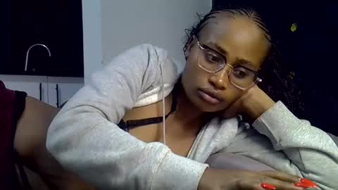 Snapshot of prettysmallsquiter chatting on April 2026 02:09:02 AM apple online show from April 2026 02:09:02 AM