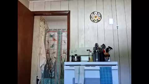 prettysolidd7 online show from September 2025 07:02:02 PM