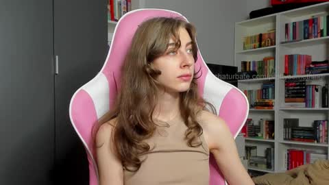 Sophie  next stream will be at Monday  i will wait you guys  online show from November 2025 08:13:01 AM