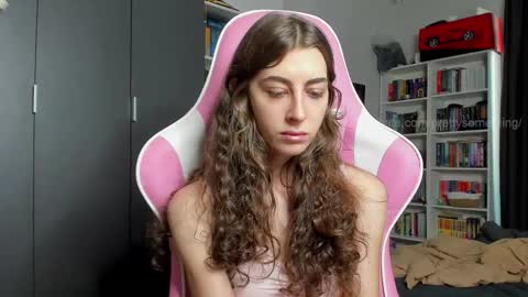 Sophie  next stream will be at Monday  i will wait you guys  online show from February 2026 09:49:01 AM