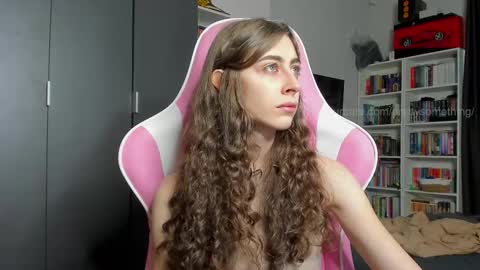 Sophie  next stream will be at Monday  i will wait you guys  online show from February 2026 08:24:07 AM