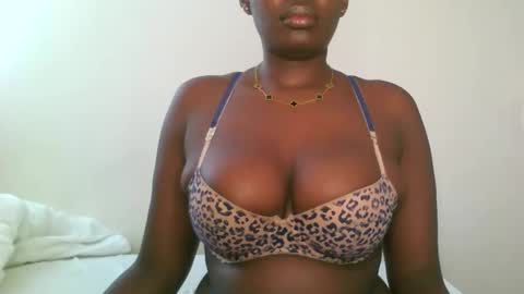 prettyvishy online show from February 2025 11:33:01 AM