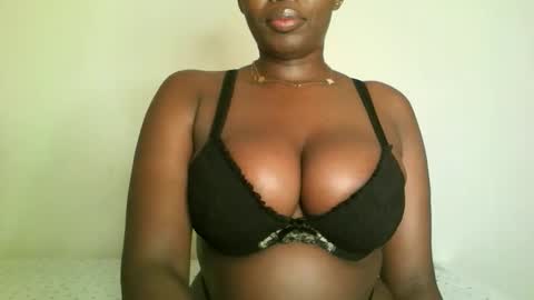 prettyvishy online show from April 2026 01:27:02 AM