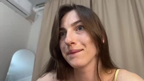 Snapshot of prettyyy_angel chatting on May 2026 05:10:01 PM prettyyy_angel online show from May 2026 05:10:01 PM
