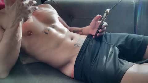 Snapshot of pretwunk chatting on November 2025 12:20:01 PM pretwunk online show from November 2025 12:20:01 PM