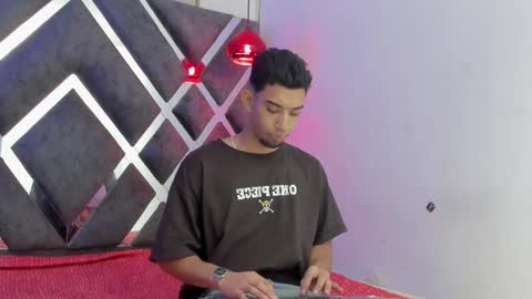 prince_arthur77 online show from December 2024 01:54:02 PM
