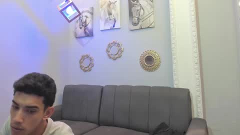 prince_arthur77 online show from March 2025 06:32:01 PM