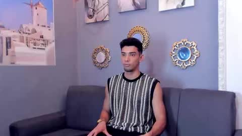 prince_arthur77 online show from September 2025 01:25:02 PM