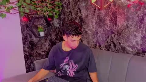 Snapshot of prince_arthur77 chatting on February 2026 02:06:02 PM prince_arthur77 online show from February 2026 02:06:02 PM